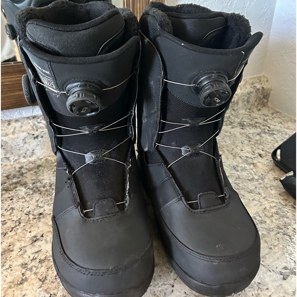 Snowboard Boots. K2 Maysis Wide